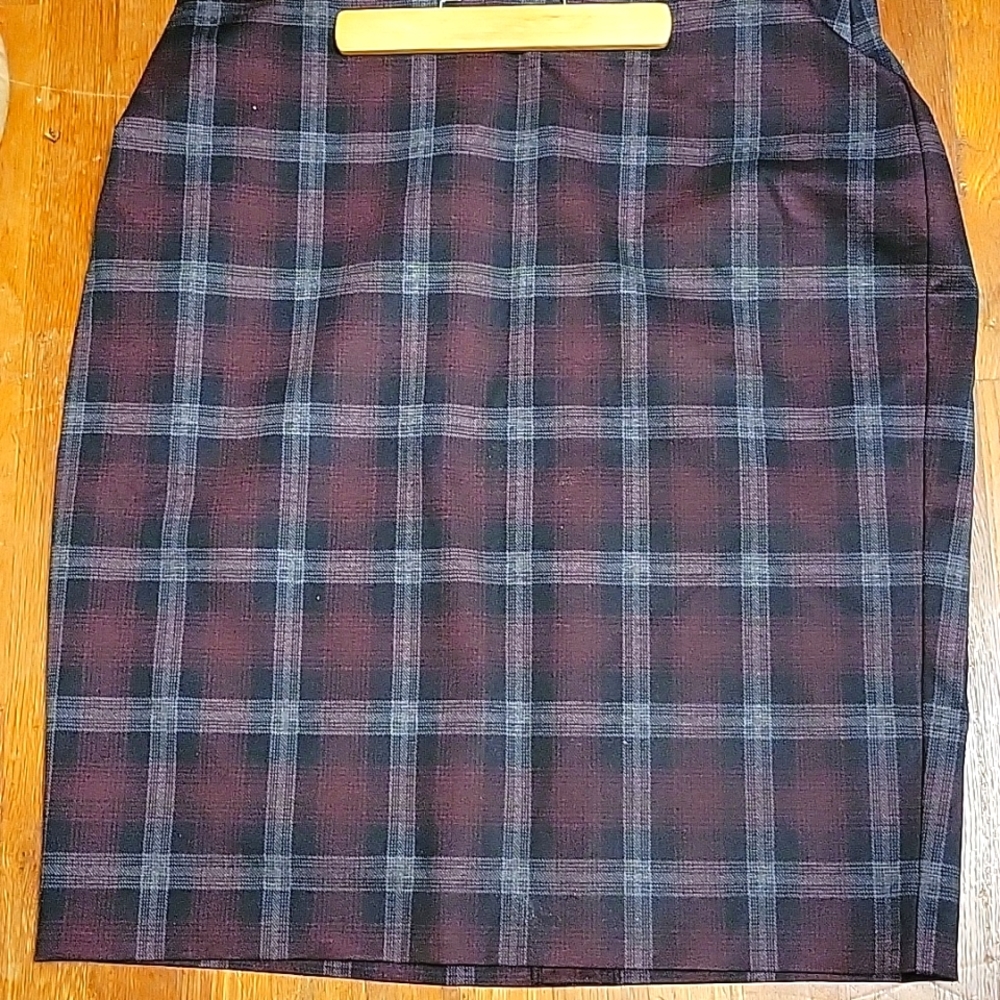 Pencil skirt